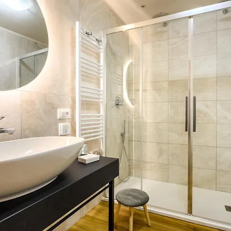 Lady Camollia Apartment